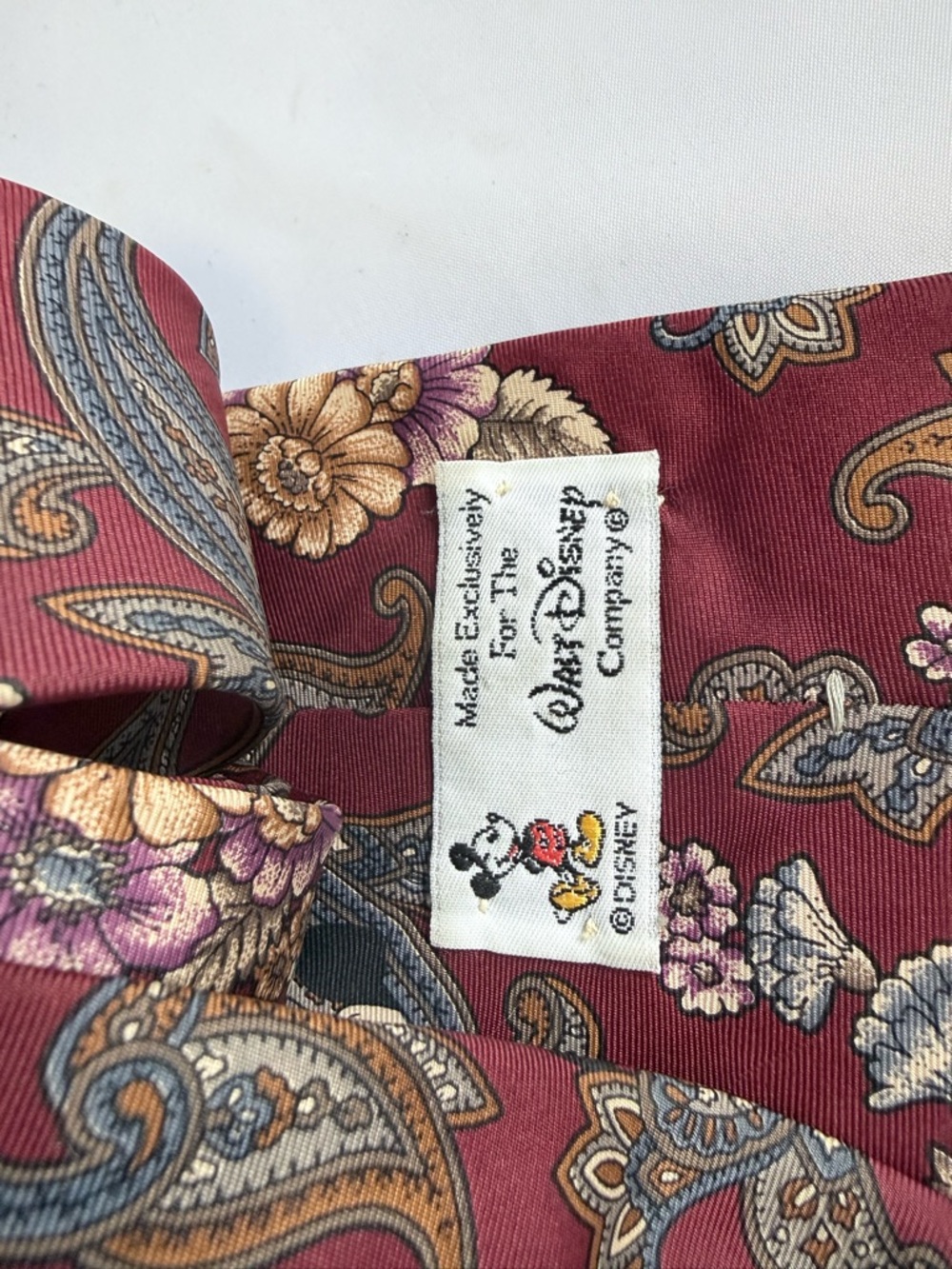 Vintage Disney Mickey Mouse Paisley Floral Print Neck Tie 100% Silk Walt Disney - Picture 6 of 7